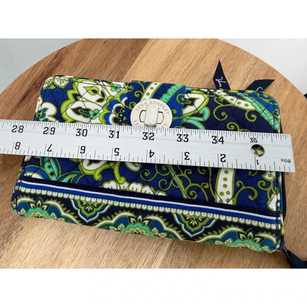 Vera Bradley Blue Green Paisley Quilted Turn Lock Wallet Zip Around Organizer - Picture 6 of 6
